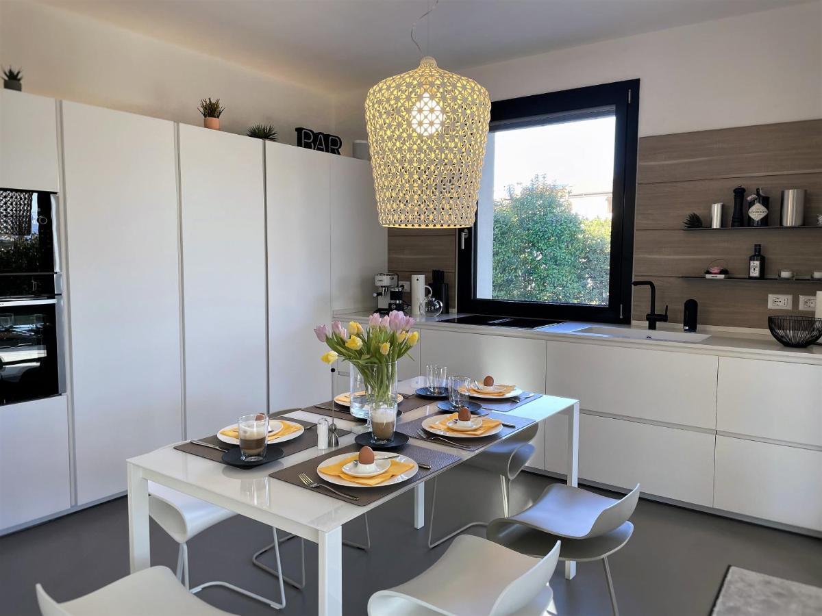 Ferienhaus Casa Sulle Colline Di Barcuzzi Pool, Garden And Barbecue エクステリア 写真